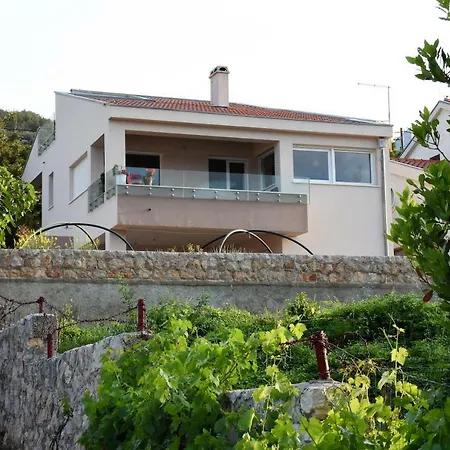 Sea&mountain Holiday home *