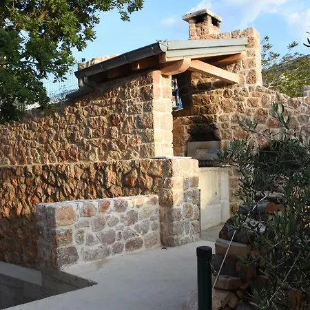 Sea&mountain Holiday home Vinjerac